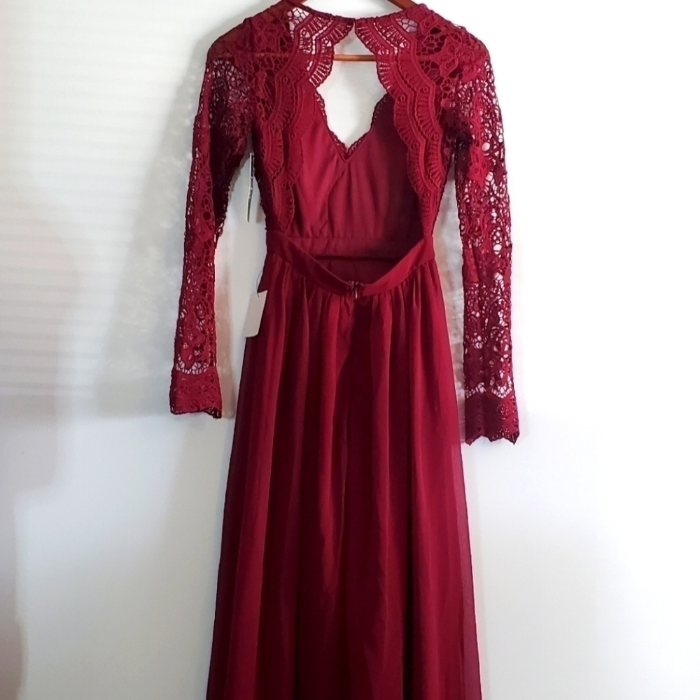 Lulu's burgundy longsleeve lace gown - Picture 6 of 10